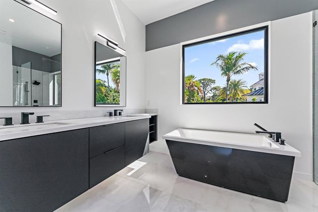 8309 SE RIVERS EDGE Street, Jupiter, FL 33458