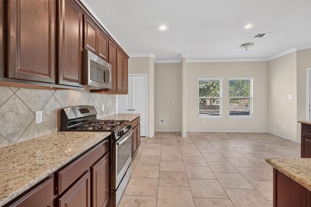 4601 Chestnut Meadows BND, Georgetown, TX 78626