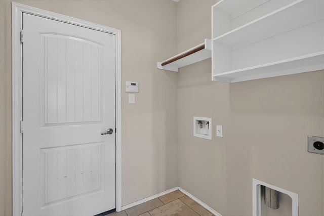 4601 Chestnut Meadows BND, Georgetown, TX 78626