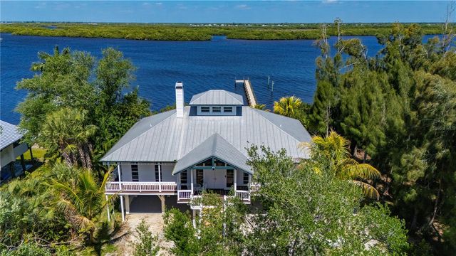 27414 MISTY AVENUE, Punta Gorda, FL 33982