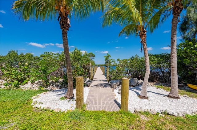 27414 MISTY AVENUE, Punta Gorda, FL 33982