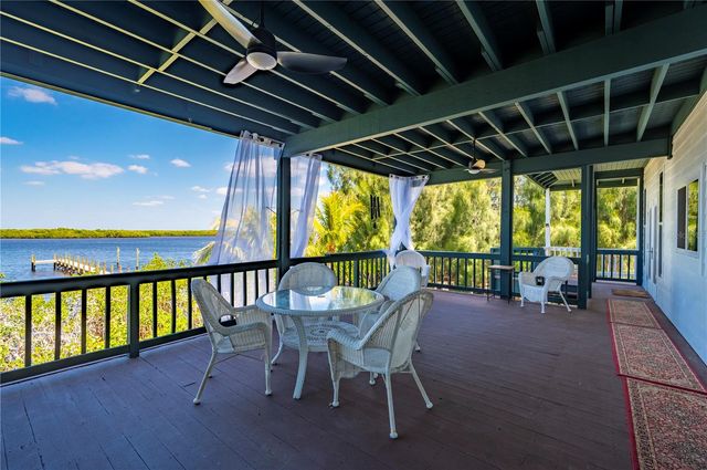 27414 MISTY AVENUE, Punta Gorda, FL 33982