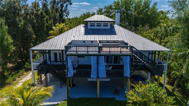 27414 MISTY AVENUE, Punta Gorda, FL 33982