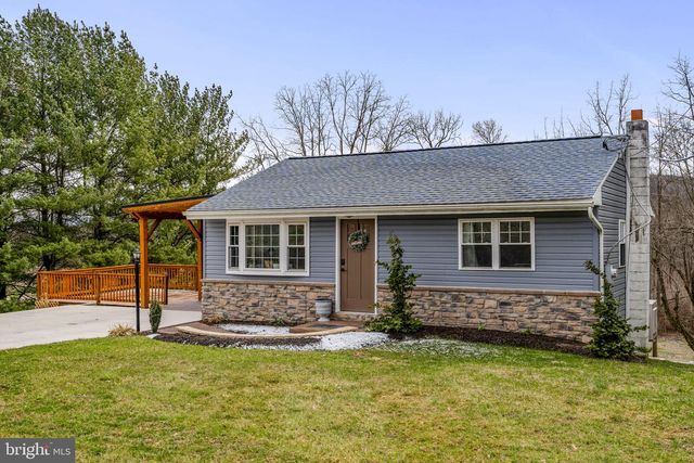 2487 HEIDELBERG AVE, Newmanstown, PA 17073