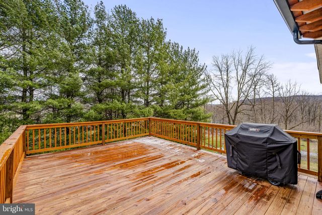 2487 HEIDELBERG AVE, Newmanstown, PA 17073