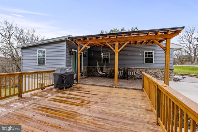 2487 HEIDELBERG AVE, Newmanstown, PA 17073