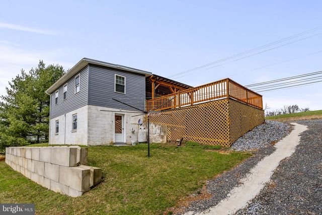2487 HEIDELBERG AVE, Newmanstown, PA 17073