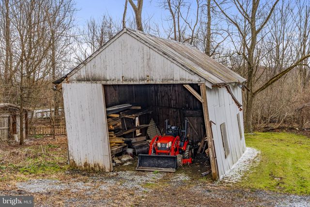 2487 HEIDELBERG AVE, Newmanstown, PA 17073