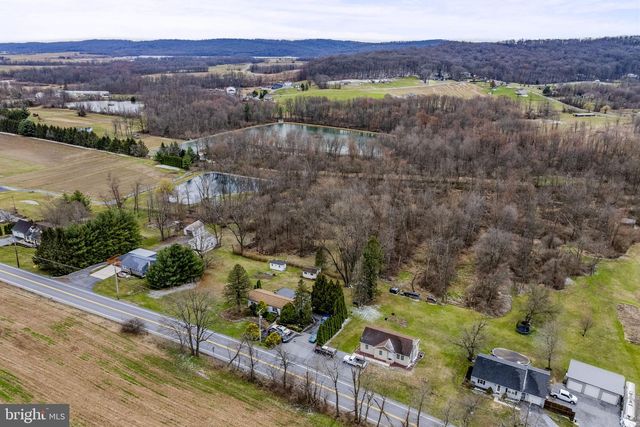 2487 HEIDELBERG AVE, Newmanstown, PA 17073