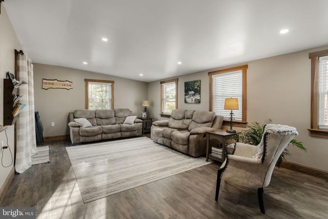 2487 HEIDELBERG AVE, Newmanstown, PA 17073