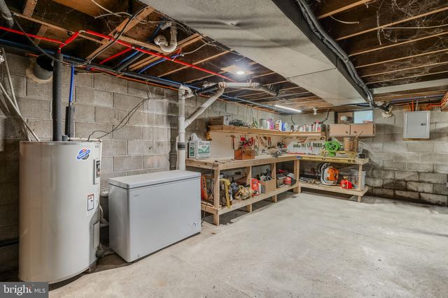 2487 HEIDELBERG AVE, Newmanstown, PA 17073