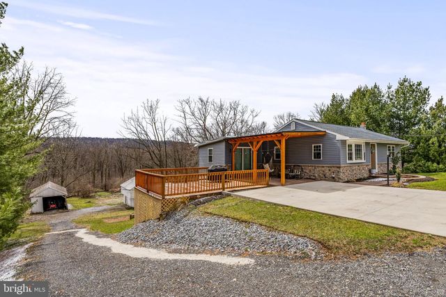 2487 HEIDELBERG AVE, Newmanstown, PA 17073