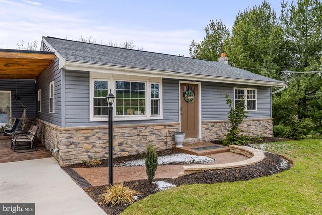 2487 HEIDELBERG AVE, Newmanstown, PA 17073