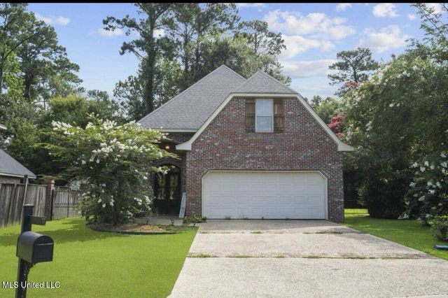 77 Canal Drive, Hattiesburg, MS 39402