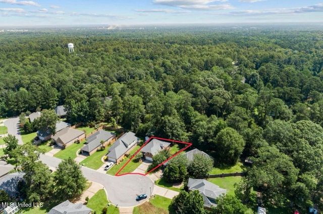 77 Canal Drive, Hattiesburg, MS 39402