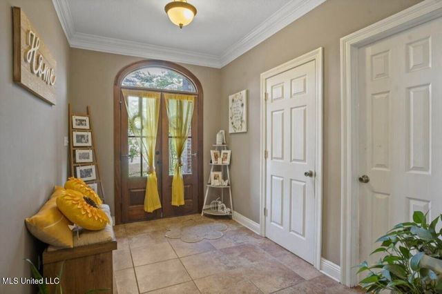 77 Canal Drive, Hattiesburg, MS 39402