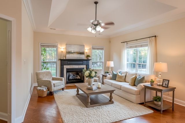 950 Willow Cir, Clarksville, TN 37043