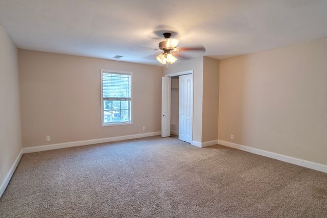 950 Willow Cir, Clarksville, TN 37043