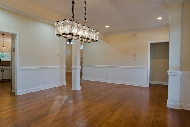 950 Willow Cir, Clarksville, TN 37043