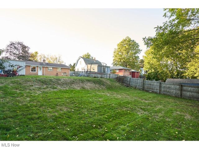 199 Elizabeth Street, Mogadore, OH 44260