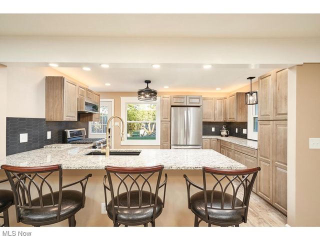 199 Elizabeth Street, Mogadore, OH 44260