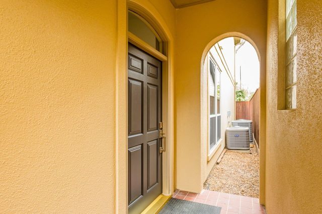 2504 Park Street B, Houston, TX 77019
