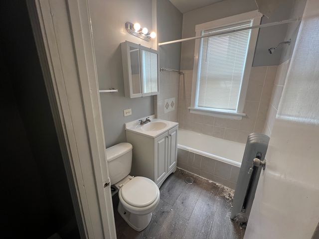 239 E 108th Street 1, Chicago, IL 60628