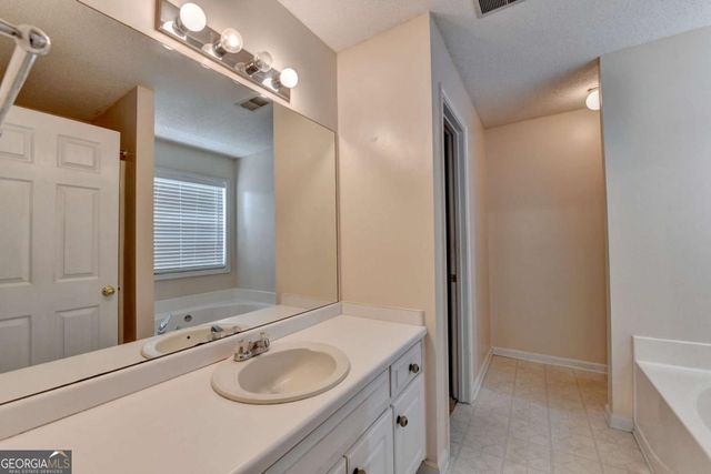 601 Bowling Lane, Winder, GA 30680