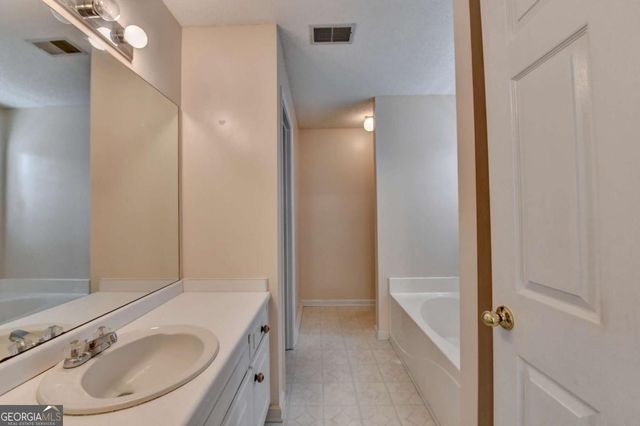 601 Bowling Lane, Winder, GA 30680