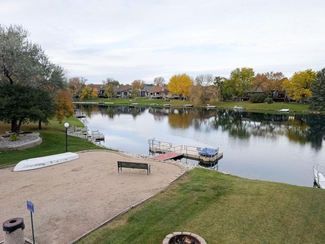 35 FREMONT Drive S, Fargo, ND 58103