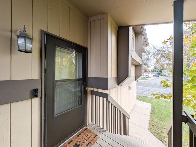 35 FREMONT Drive S, Fargo, ND 58103