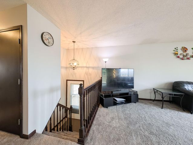 35 FREMONT Drive S, Fargo, ND 58103