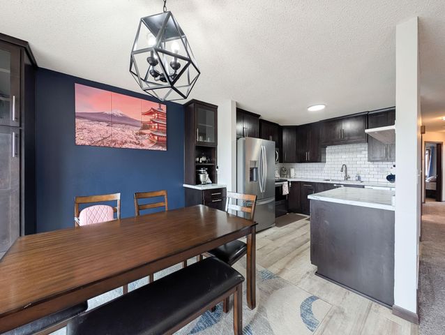 35 FREMONT Drive S, Fargo, ND 58103