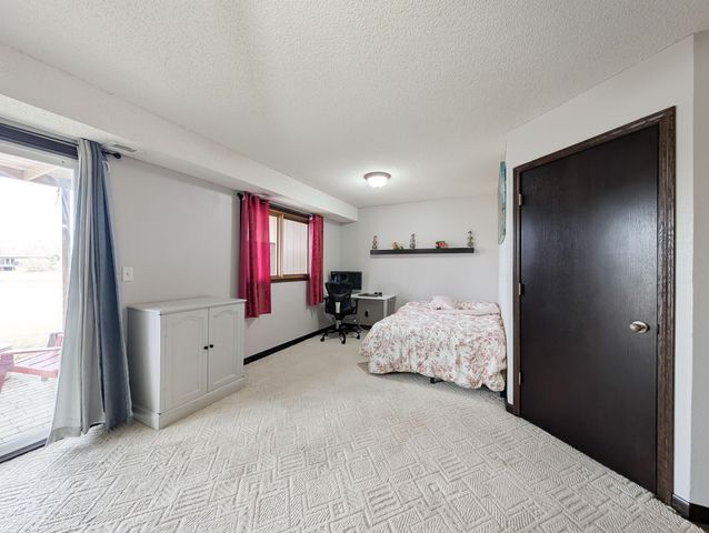 35 FREMONT Drive S, Fargo, ND 58103