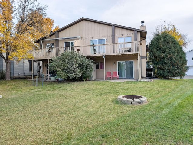 35 FREMONT Drive S, Fargo, ND 58103