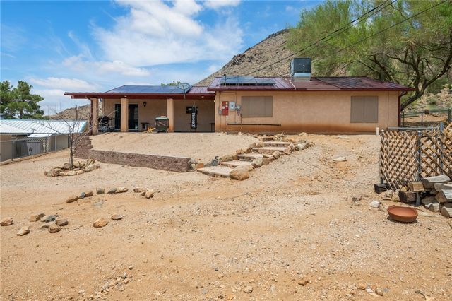 3300 W Chea Drive, Golden Valley, AZ 86413