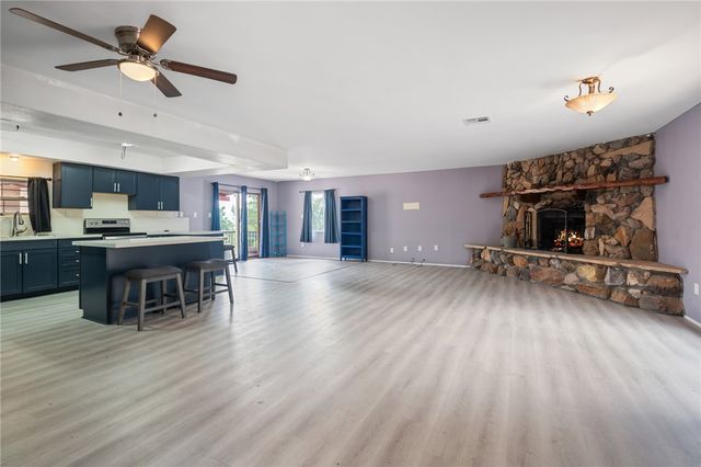 3300 W Chea Drive, Golden Valley, AZ 86413