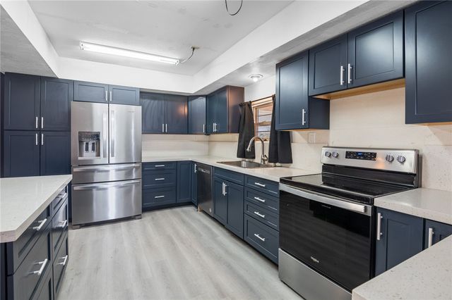 3300 W Chea Drive, Golden Valley, AZ 86413