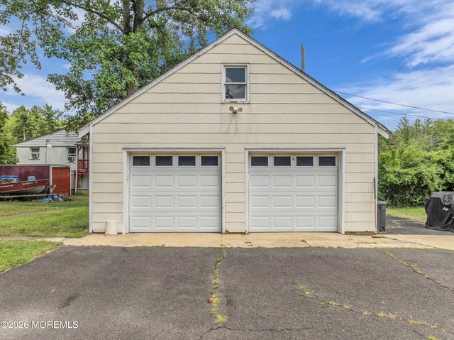 438 Brickyard Road, Freehold, NJ 07728