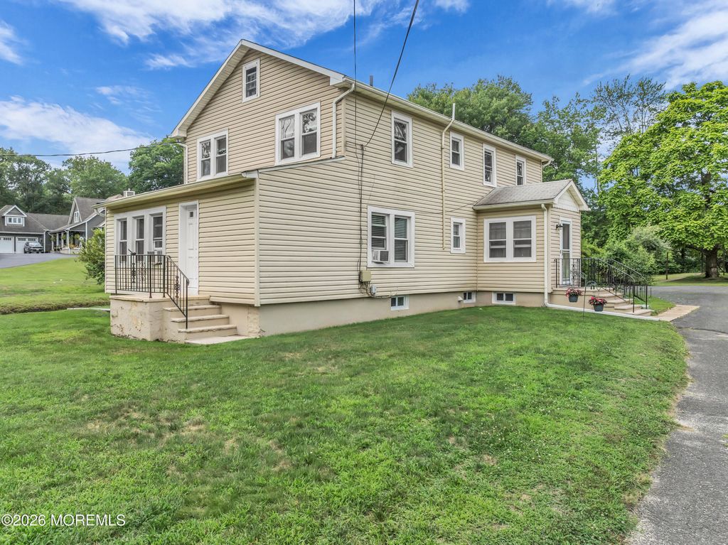438 Brickyard Road, Freehold, NJ 07728