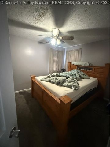 457 20th Street, Dunbar, WV 25064