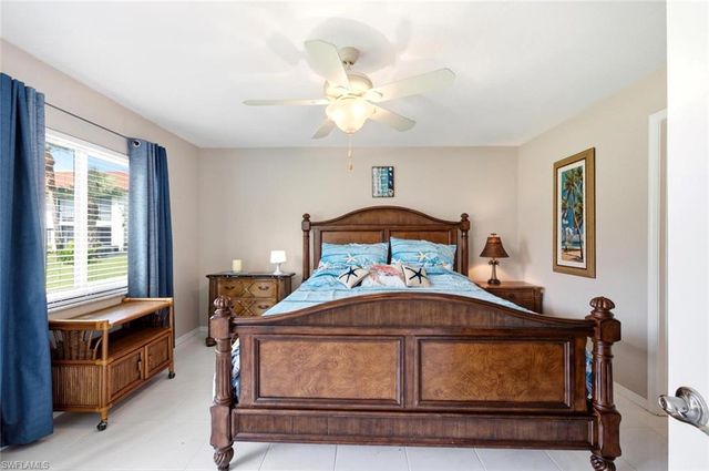 4987 Pepper CIR 107, Naples, FL 34113