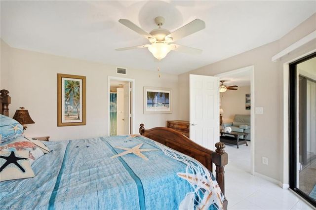 4987 Pepper CIR 107, Naples, FL 34113