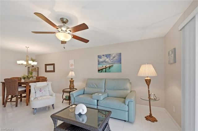 4987 Pepper CIR 107, Naples, FL 34113