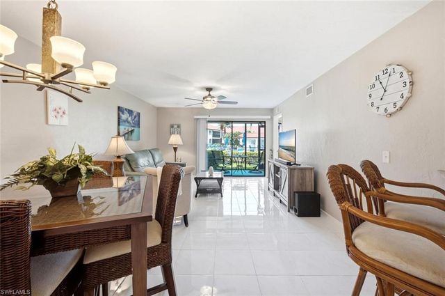 4987 Pepper CIR 107, Naples, FL 34113