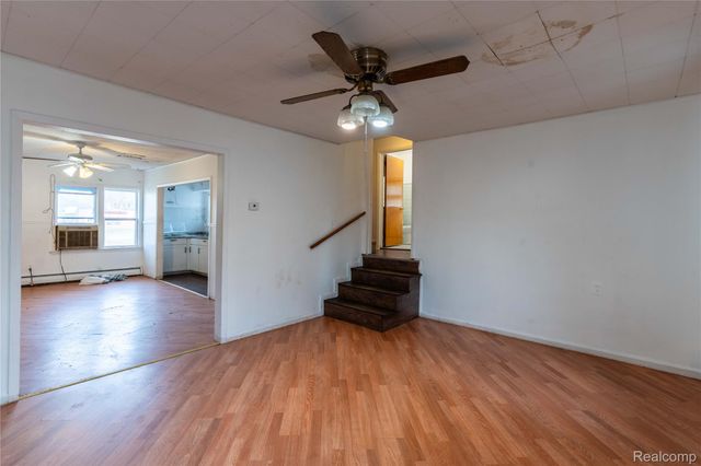 37433 Beechwood Street, Westland, MI 48185