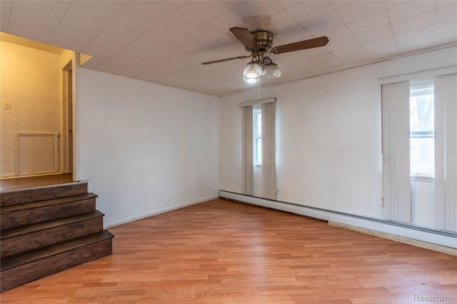 37433 Beechwood Street, Westland, MI 48185