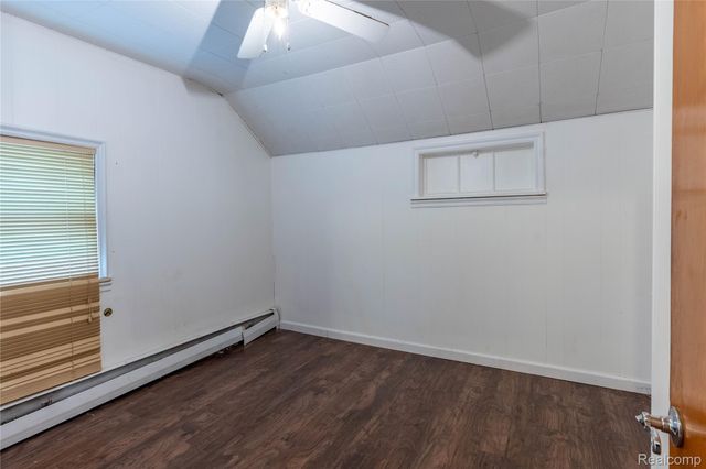 37433 Beechwood Street, Westland, MI 48185