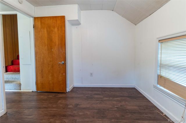 37433 Beechwood Street, Westland, MI 48185