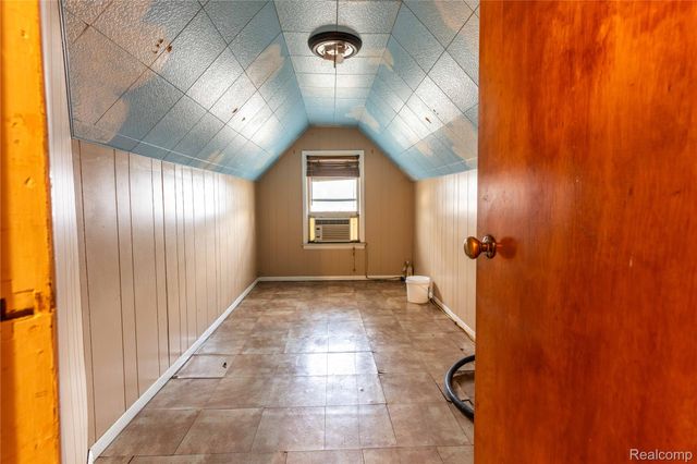 37433 Beechwood Street, Westland, MI 48185